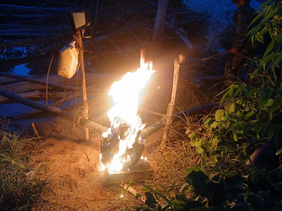 Ejército destruye cuatro unidades ilícitas de producción minera en el sur de Bolívar