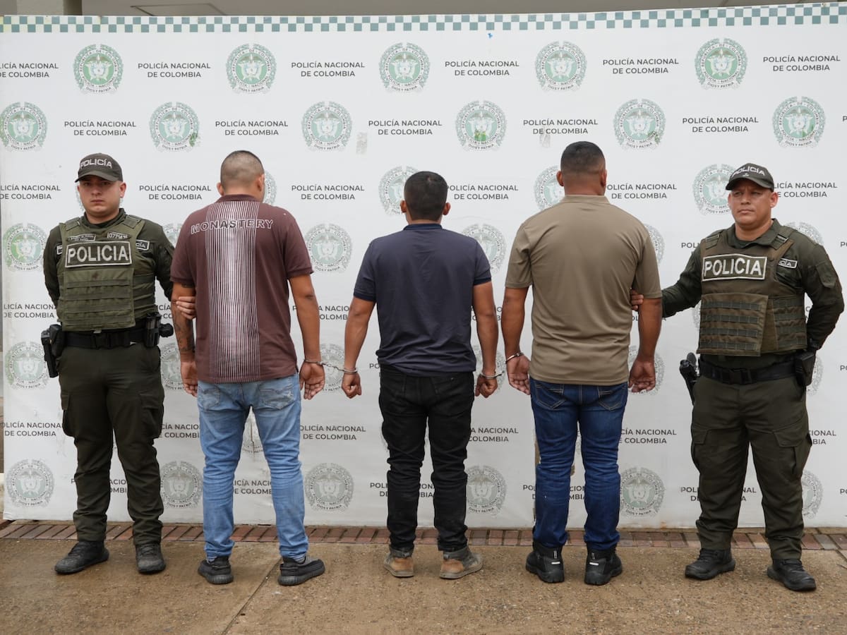 Capturan a tres presuntos responsables del atentado con explosivo en Florencia