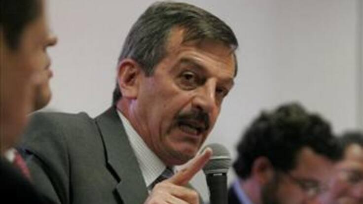 "Mantener la democracia, maestro", dice Plazas Vega en Palacio de Justicia