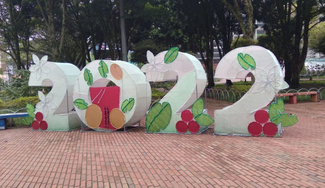 Letrero 2022 en alumbrado navideño en ARmenia