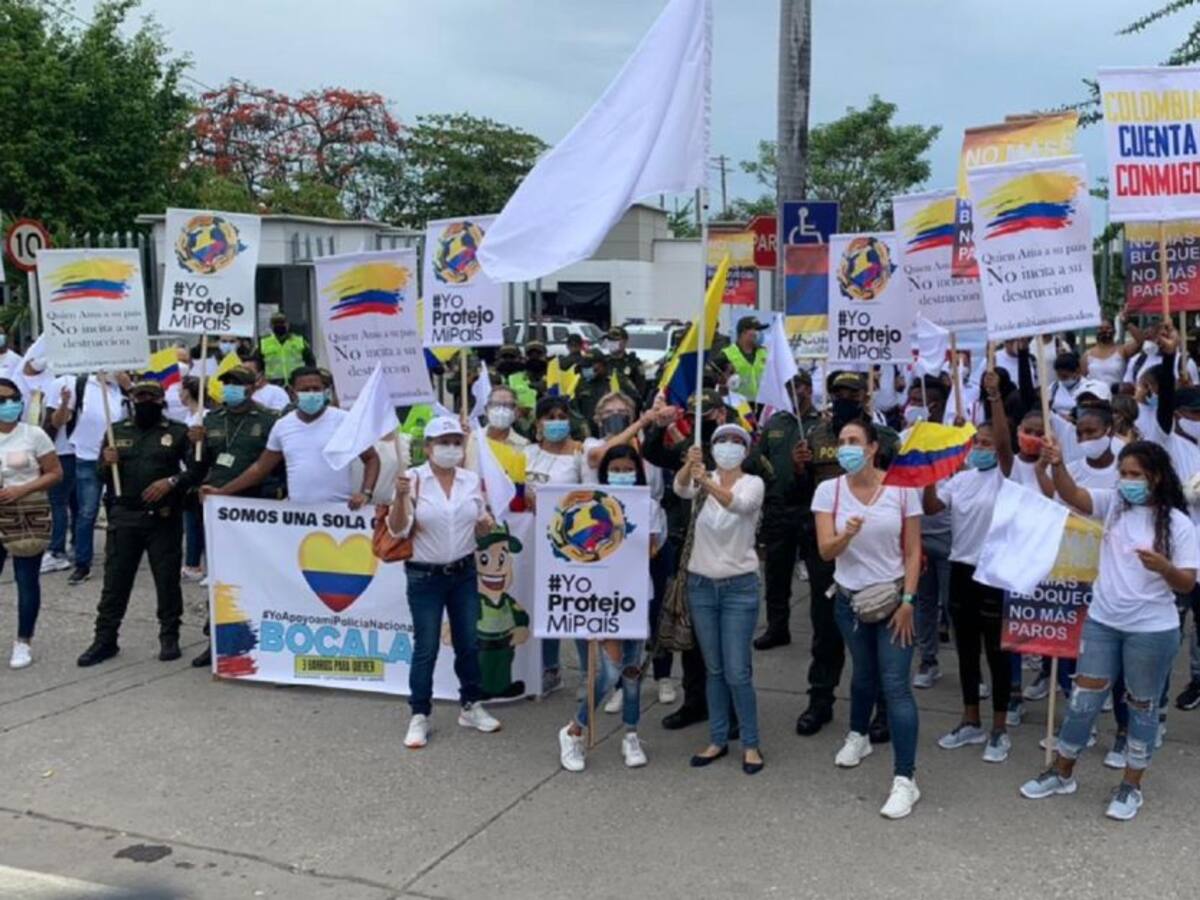 En Cartagena hubo dos plantones a favor del paro y en apoyo a la Policía