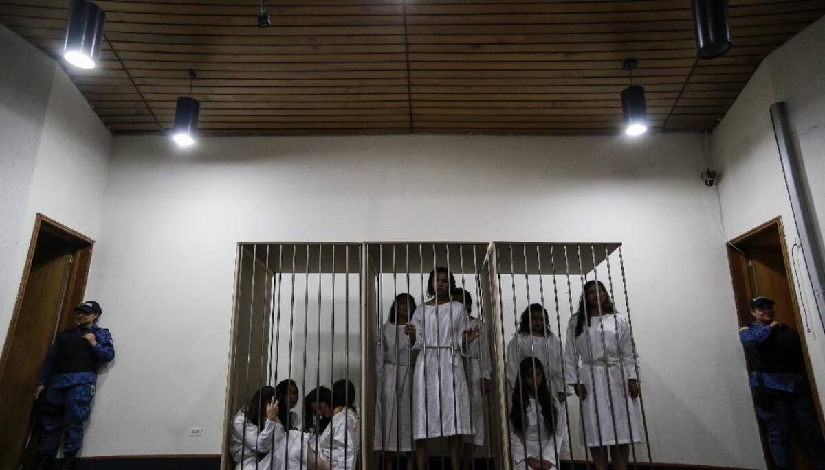 Luego de que el Inpec la había censurado por el contenido de una nueva obra de teatro que desde hace meses Johanna Bahamón venía preparando con las reclusas de la cárcel El Buen Pastor, este lunes la presentó en las instalaciones de la Defensoría del Pueblo en Bogotá