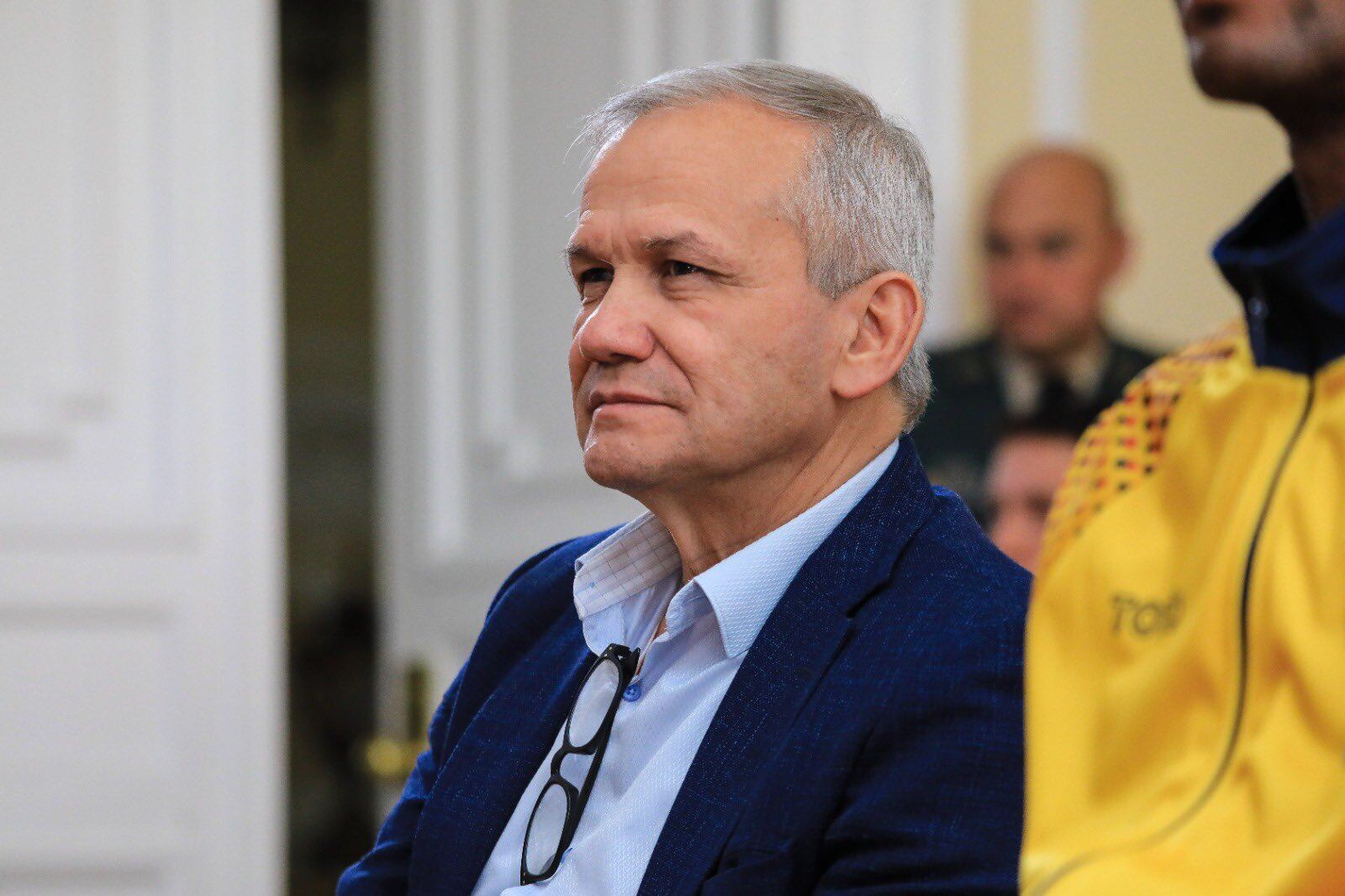 Carlos Ramón González. Foto: Twitter Carlos Ramón González.