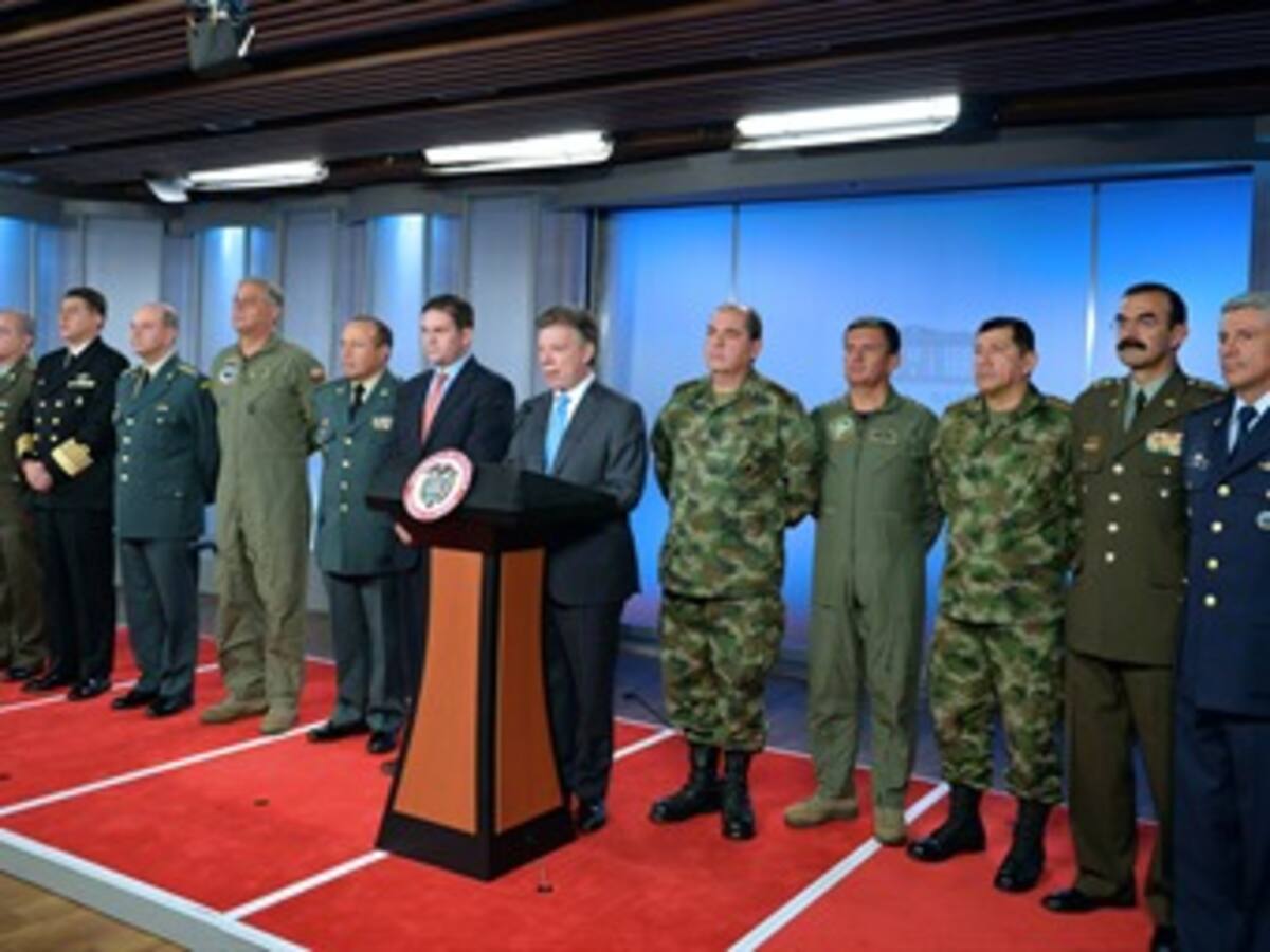 Santos pedirá nulidad a decisión de la Corte de tumbar fuero militar