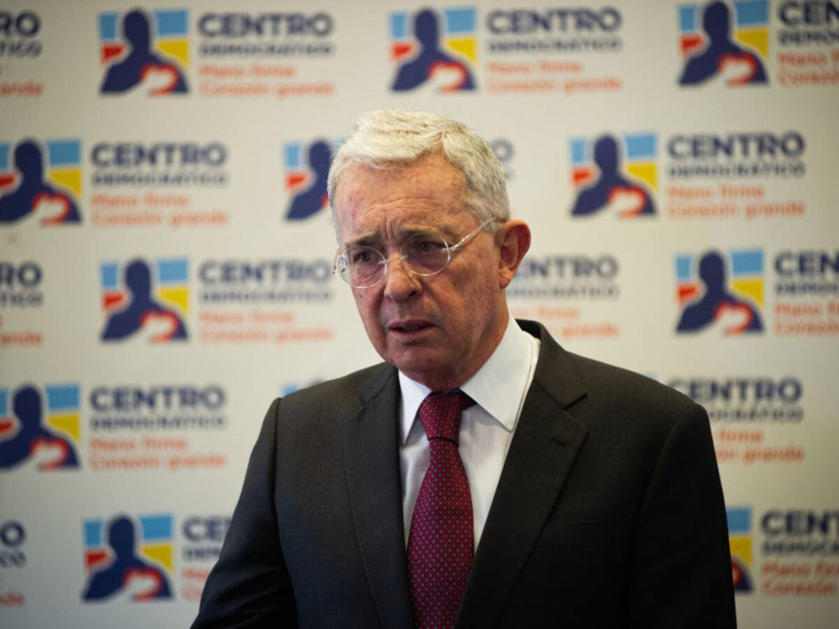 La curiosa historia del testimonio calificado como perdido en caso de Álvaro Uribe