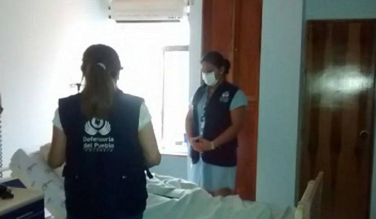 La Defensoría hace acompañamiento a la mujer aún en la clínica.