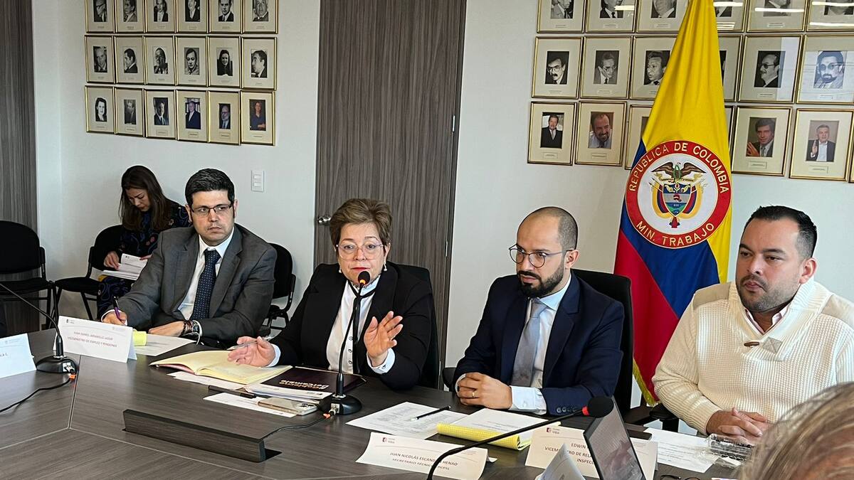 Mesa de concertación del salario mínimo aún no acuerda cifra de productividad