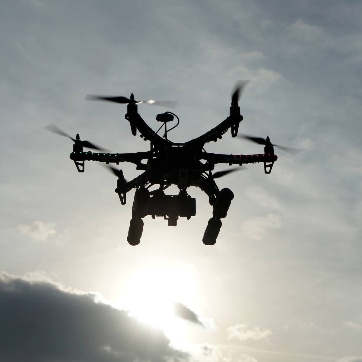 MinDefensa dice que se requiere incrementar capacidades para enfrentar ataques con drones
