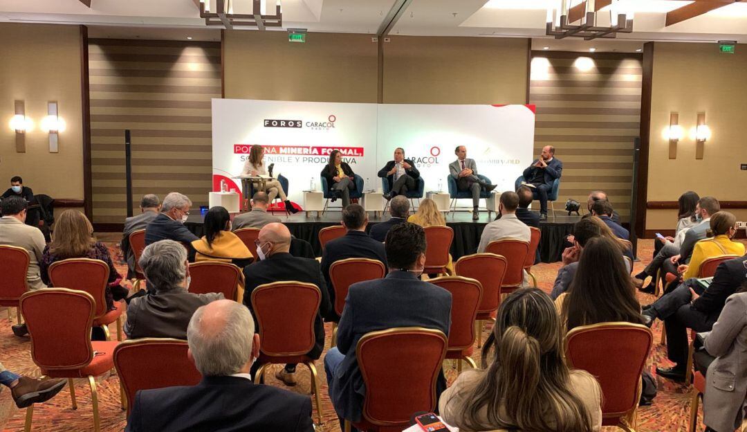 Foro 'Por una minería formal, sostenible y productiva'