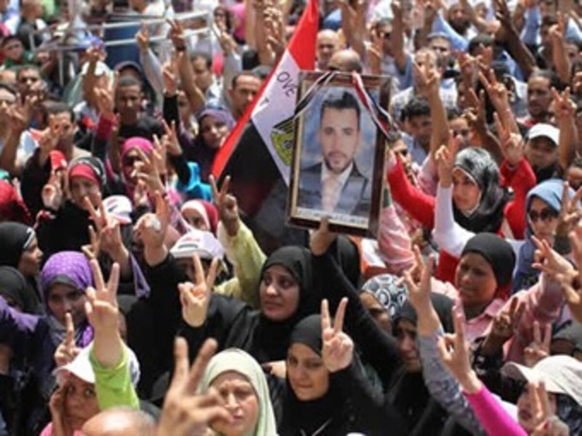 Coalición de partidos islamistas de Egipto rechaza un retraso del referéndum