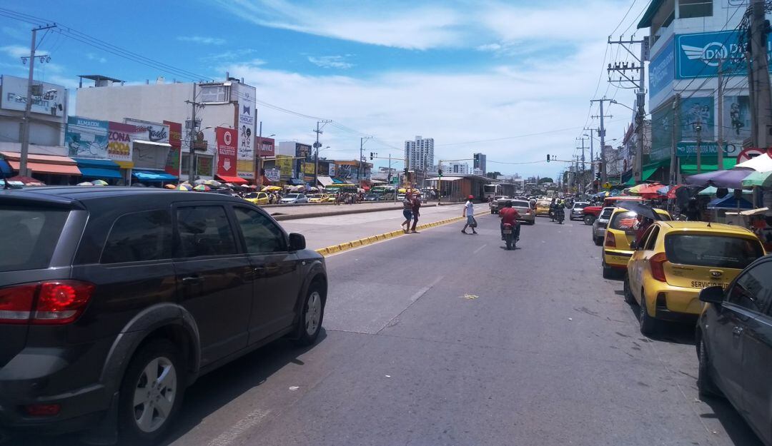 Luis Armando Magallanes recibió una cuchillada propinada por otro vendedor quien le reclamó porque supuestamente le cogió el puesto