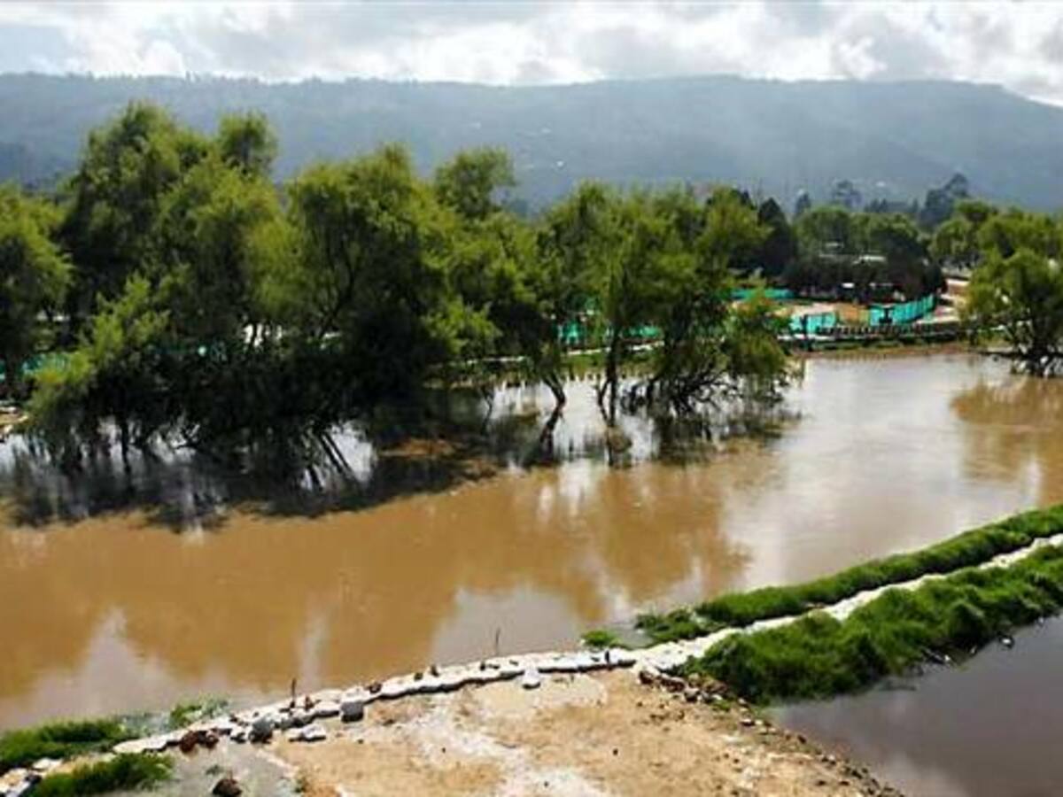 Gobierno invertirá 15.000 millones de pesos para dragado del Río Bogotá