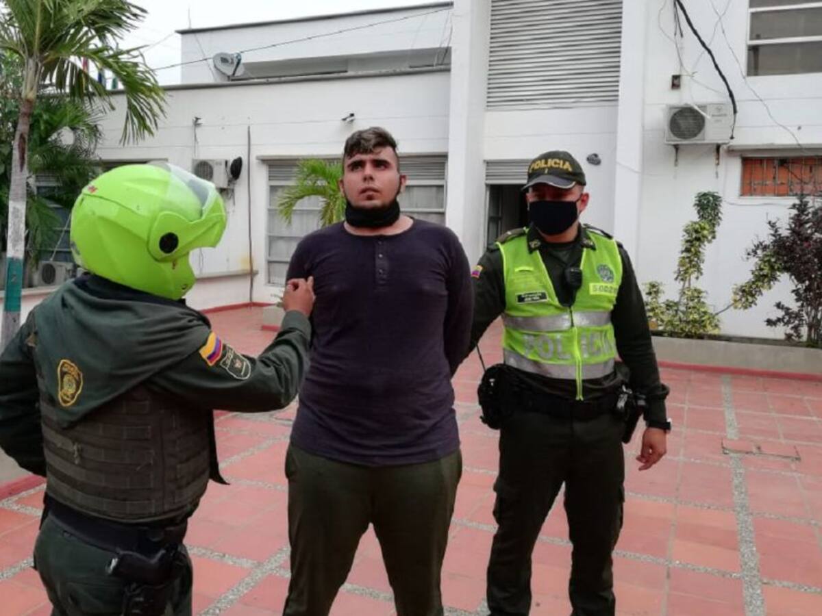 Se entrega primer influencer que repartió paletas de jabón en Cartagena