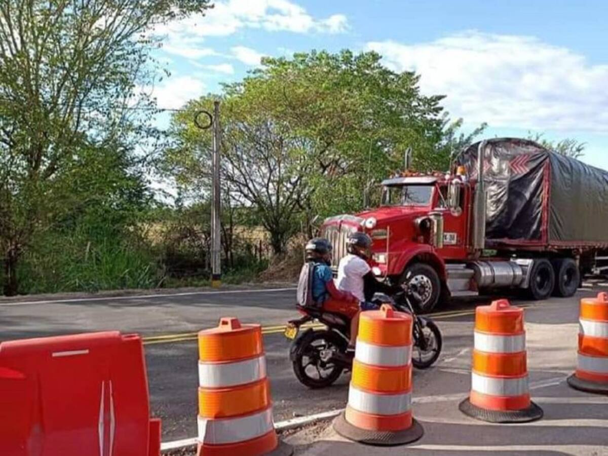 Autorizan paso a todo tipo de vehículos por el puente Arenoso en el Huila