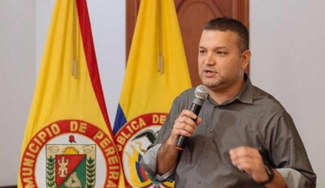 Alcalde Carlos Maya.
