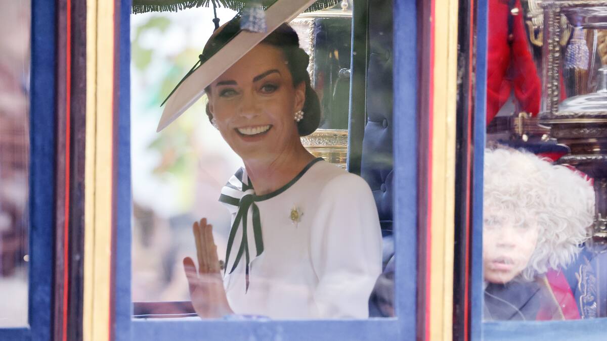 Princesa Kate reaparece en público tras diagnóstico de cáncer