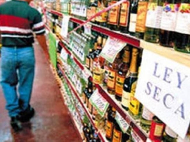 La ley seca o prohibición y expendio del consumo de bebidas embriagantes, regirá entre la 1:00 a.m. y las 5 a.m. de cada día.