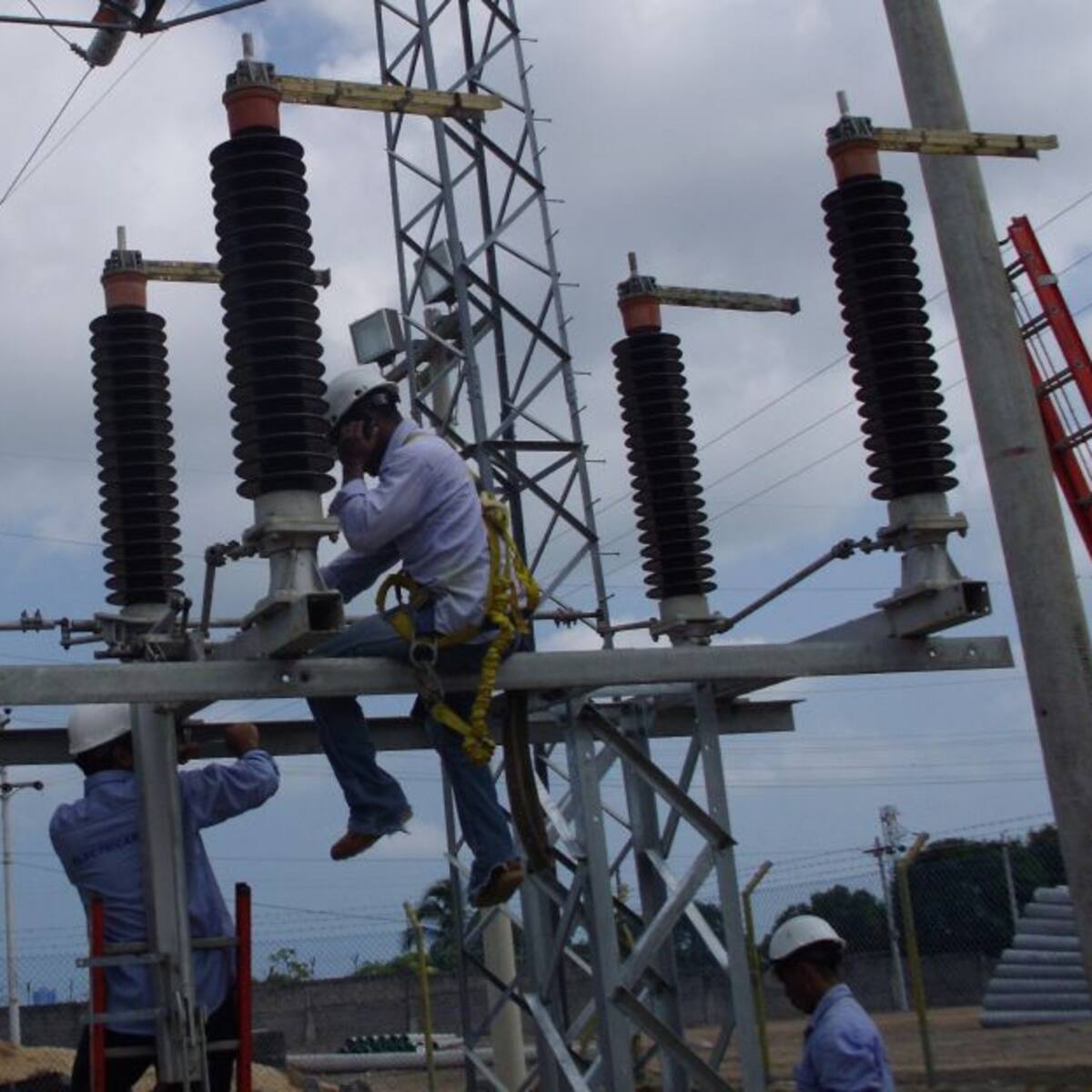 Puebloviejo estrenará infraestructura eléctrica dentro de pocos meses