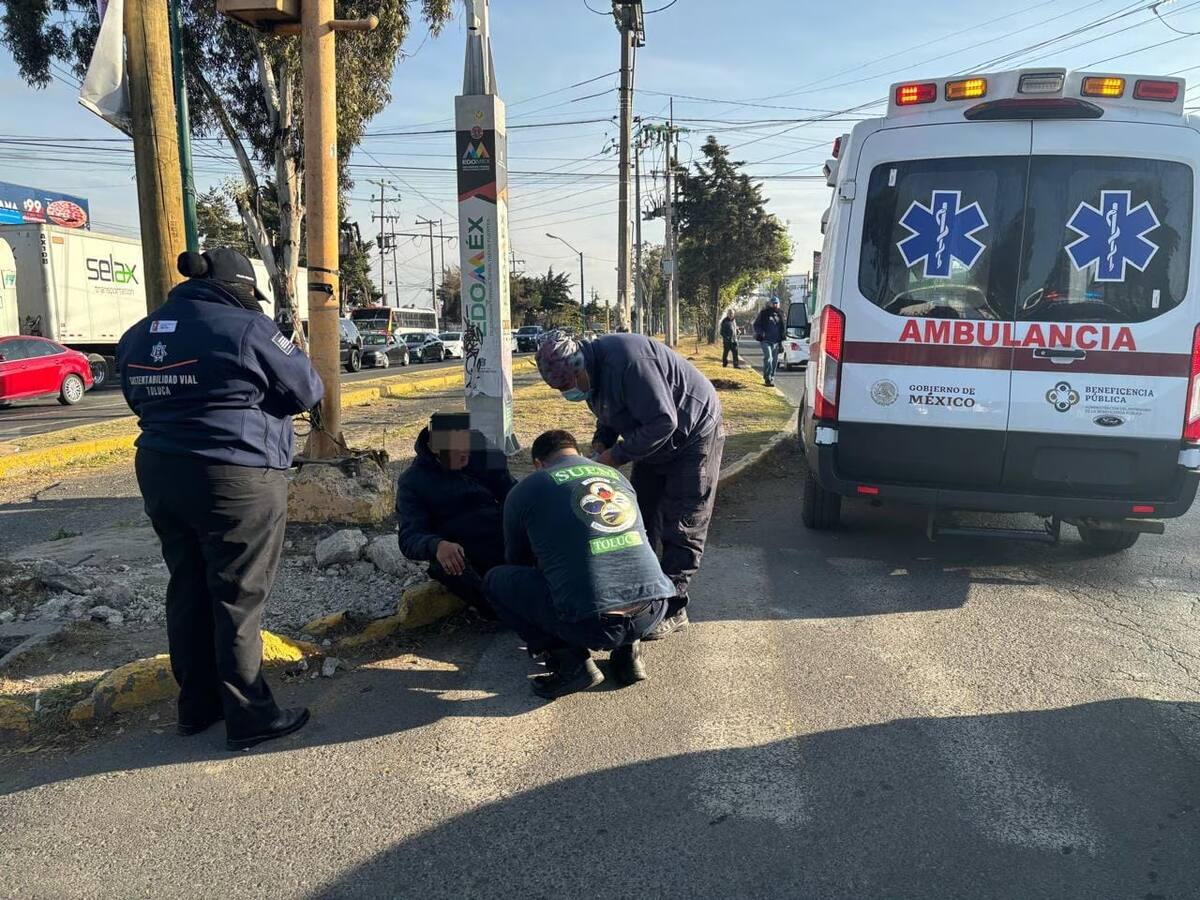 En Neiva, le pasaron la moto por encima a un agente de transito
