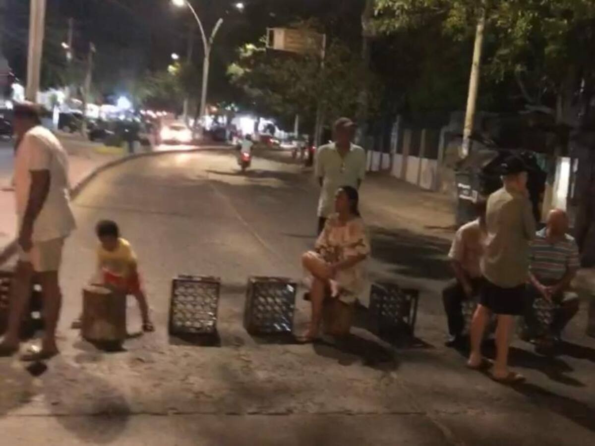 En Santa Marta siguen las protestas y bloqueos viales ante el desabastecimiento del agua