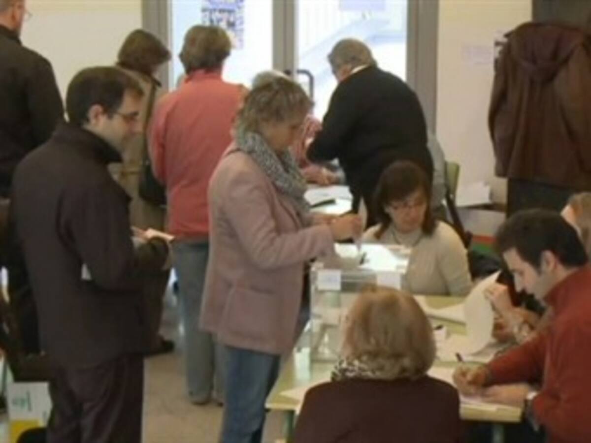 Nacionalistas catalanes ganan las elecciones lejos de la mayoría absoluta