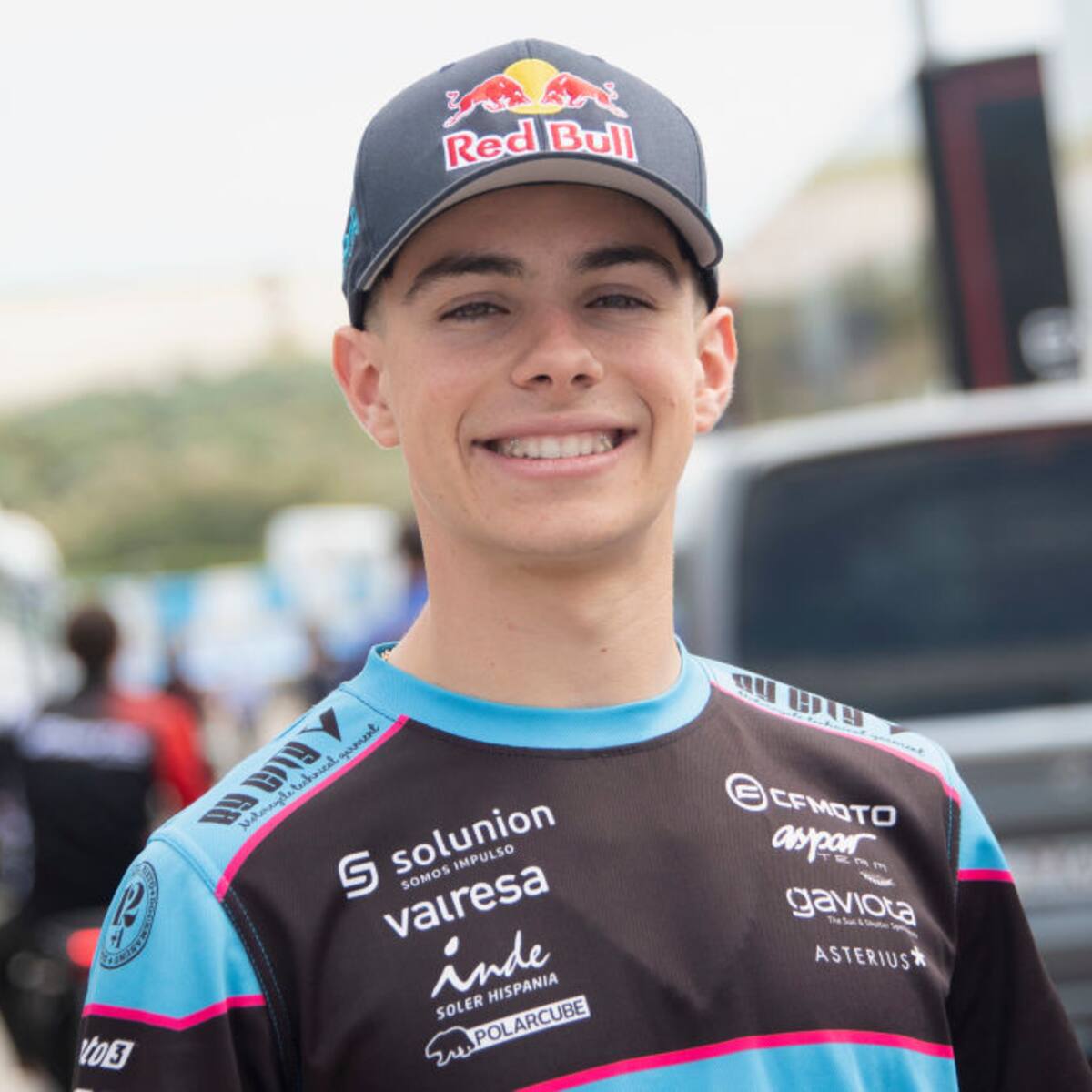 David Alonso finalizó quinto, pero sigue líder del Mundial de pilotos en la Moto3