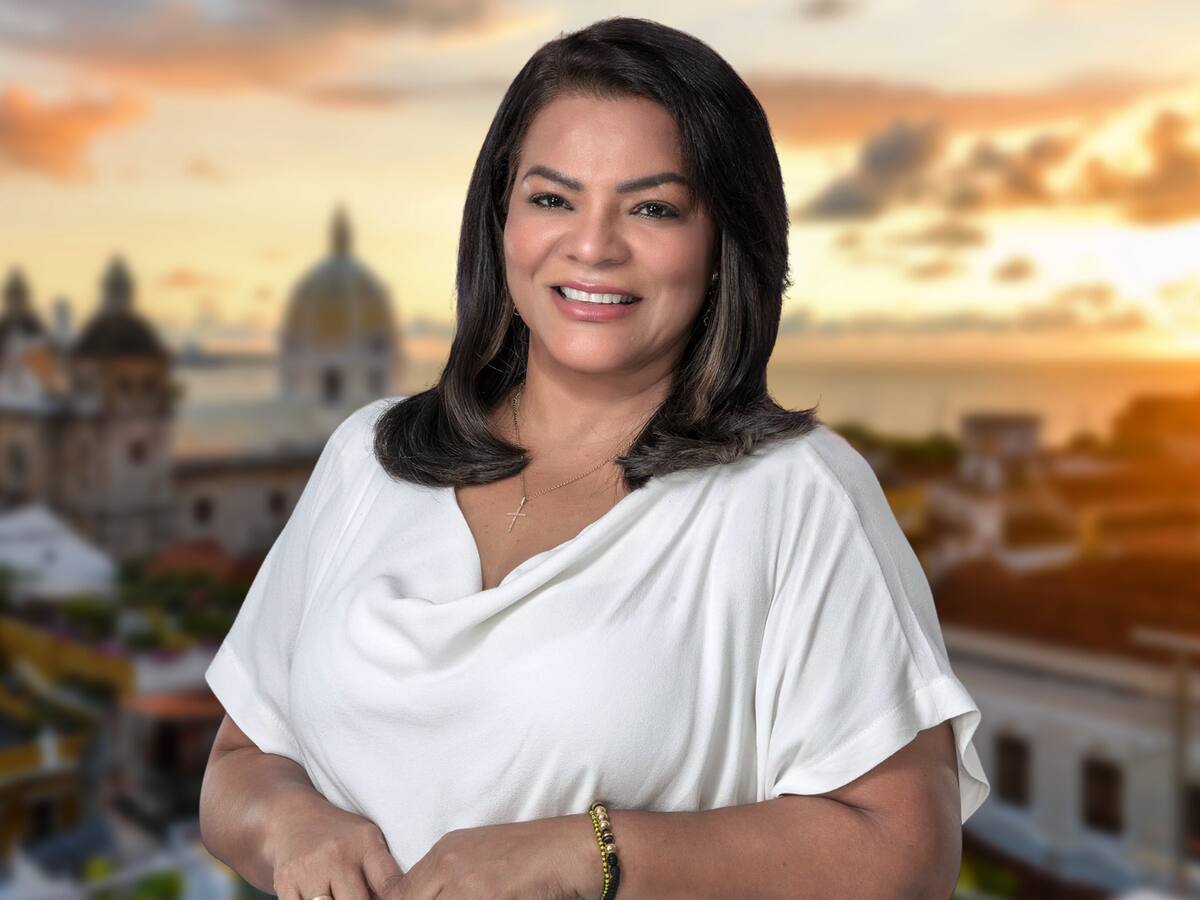 Jacqueline Perea inscribe oficialmente su candidatura este miércoles