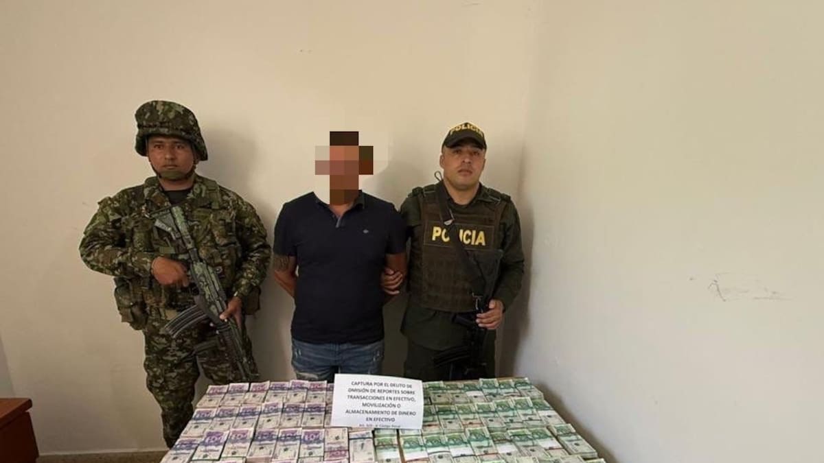 En Chocó, el ejército capturó a cuatro hombres que escondían $800 millones en un carro
