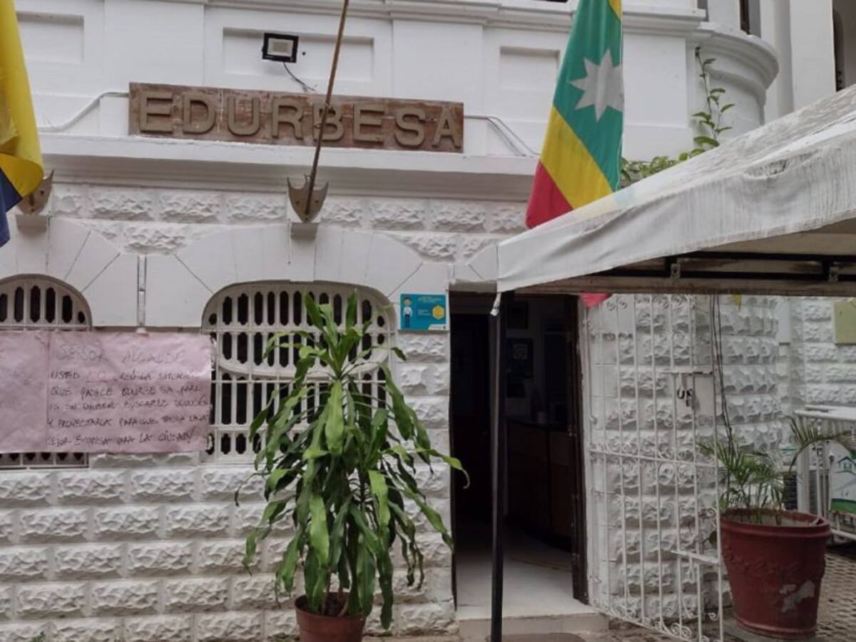 Trabajadores de Edurbe en Cartagena siguen sin recibir pago de salarios