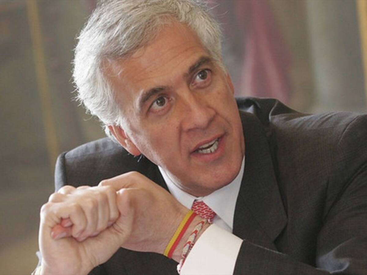 Reprograman audiencia contra Samuel Moreno por llegar sin abogado