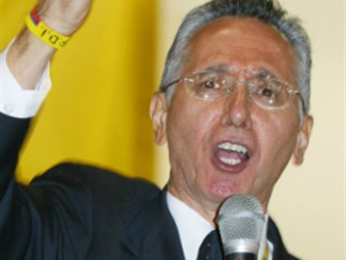 Líderes de 'NO' en revocatoria presentarán hoy demanda contra Registraduría