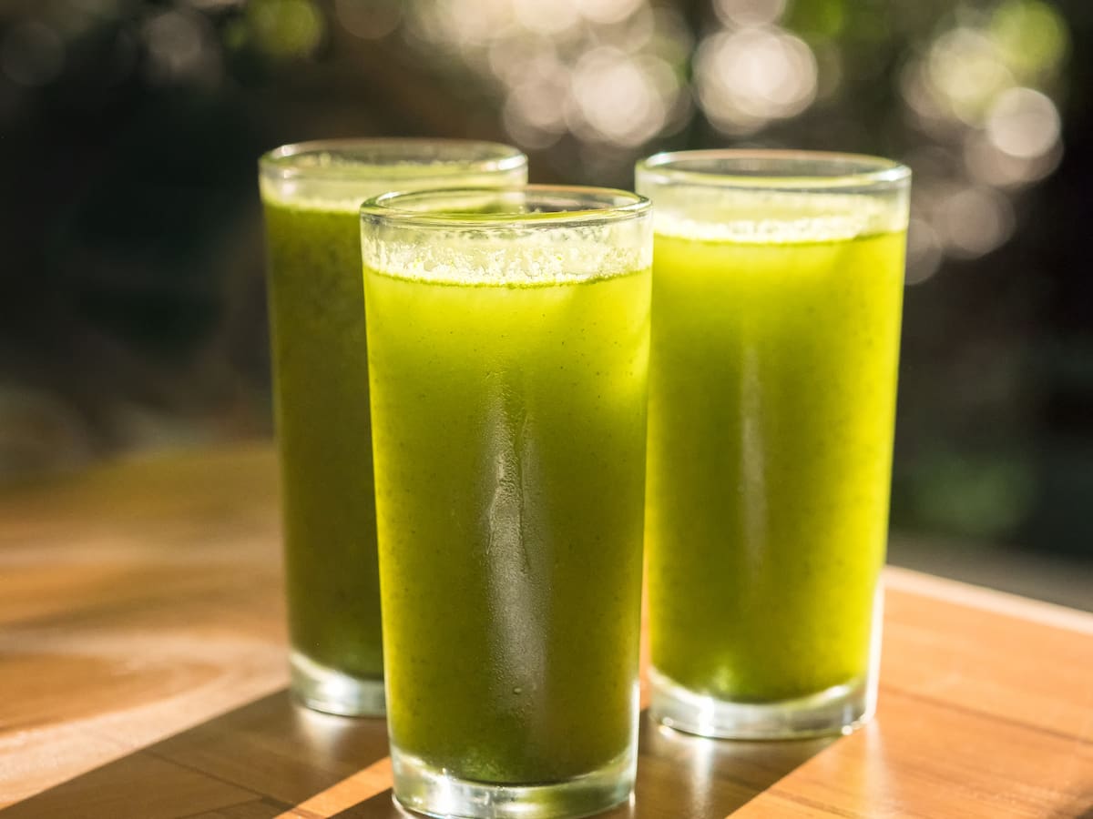 ¿Es bueno tomar jugo antes o después de cada comida? Expertos resuelven la duda