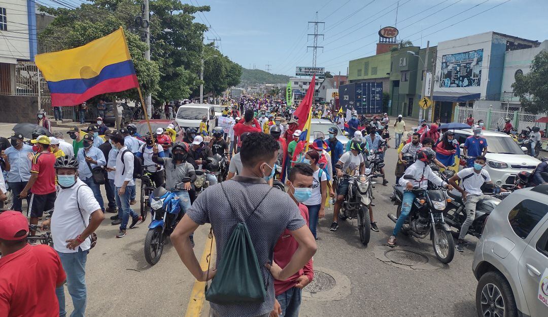 Se destaca una toma en las afueras de la Gobernación de Bolívar y una marcha convocada por las centrales obreras