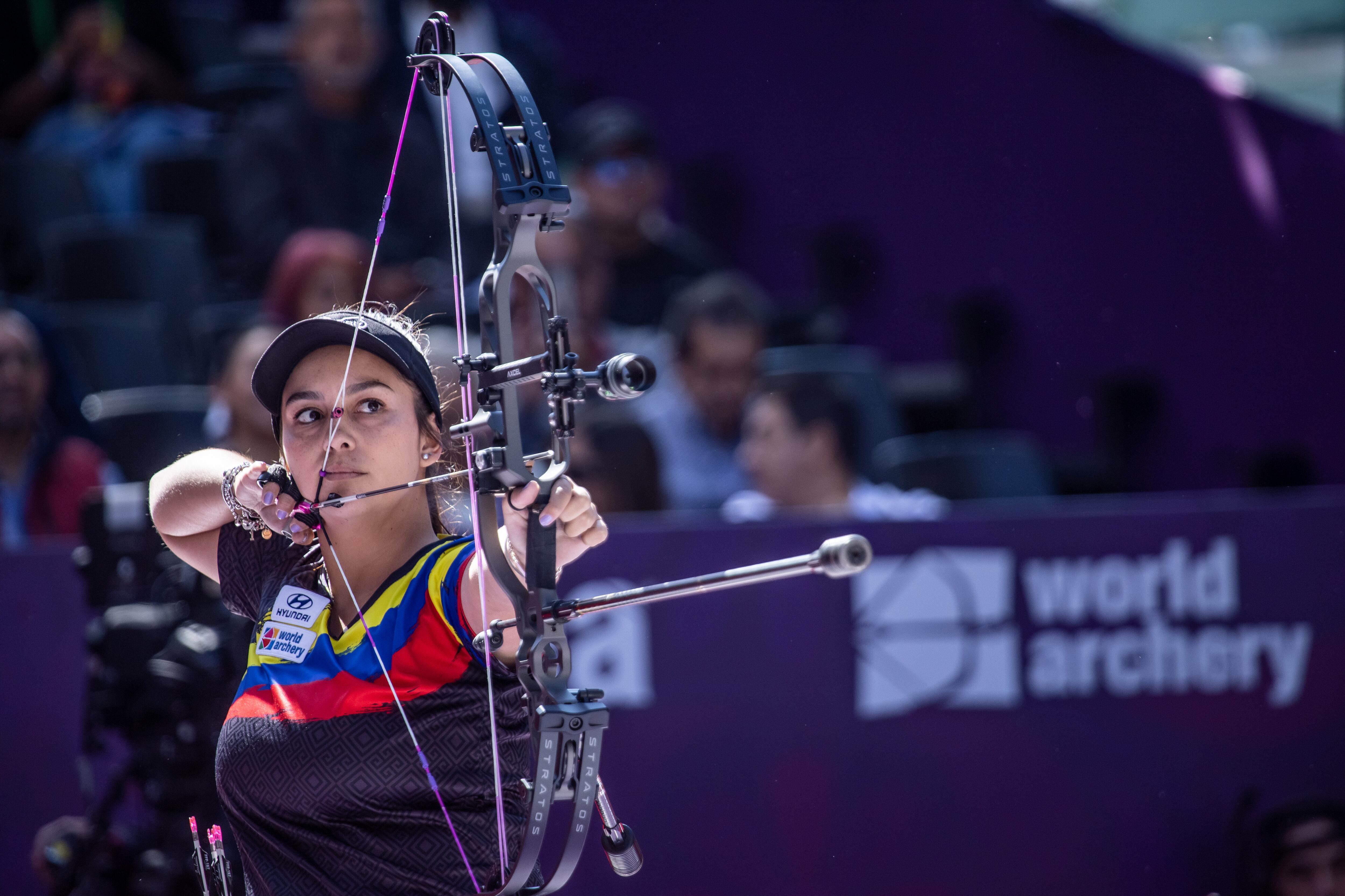 Sara López, arquera colombiana.  (Photo by Dean Alberga/Handout/World Archery Federation via Getty Images )