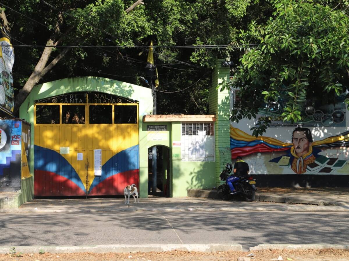 En Neiva entregan plan de acción para mejorar sedes educativas en zona de alto riesgo