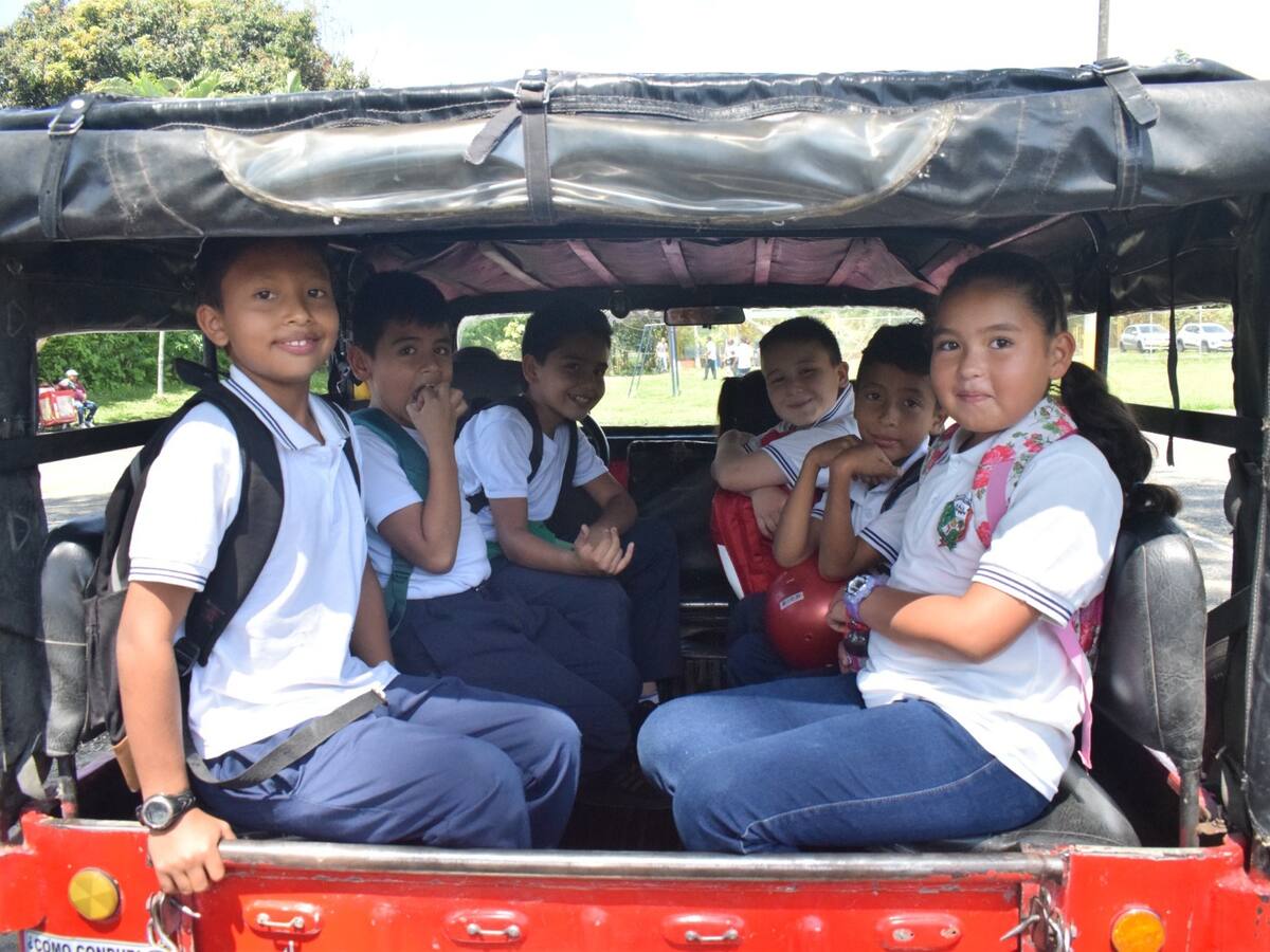 Clases normales en 112 colegios de municipios con riesgo bajo por amenaza volcánica