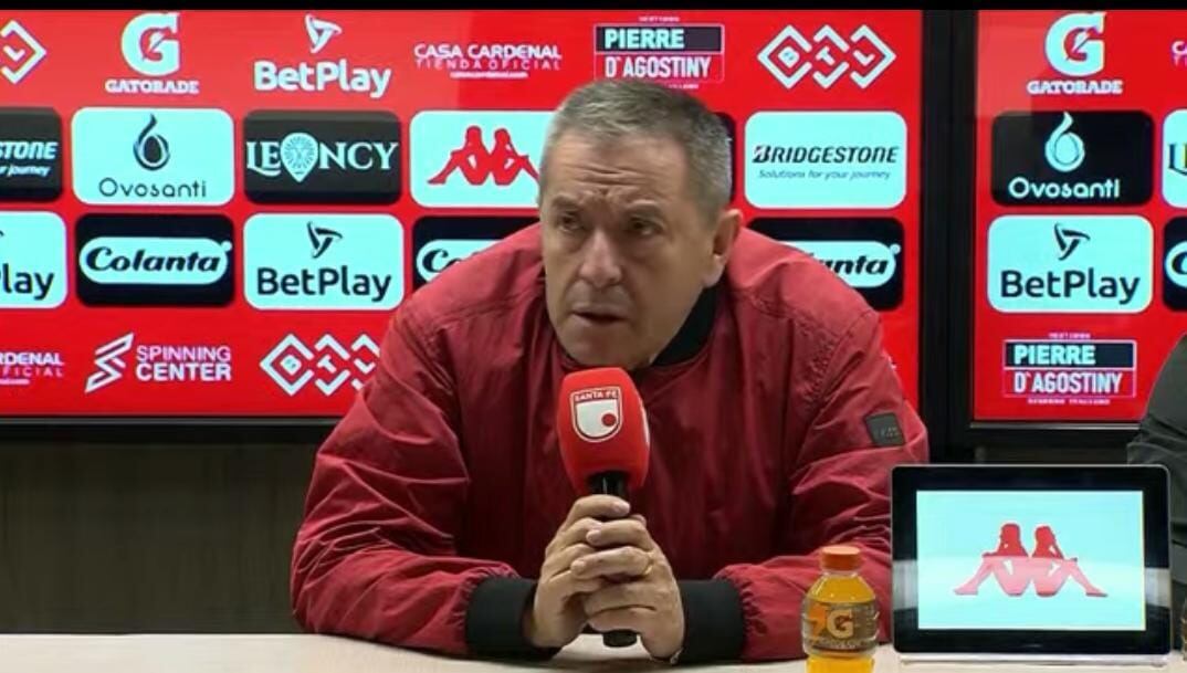 Eduardo Méndez, presidente de Independiente Santa Fe en rueda de prensa / Captura de pantalla transmisión rueda de prensa