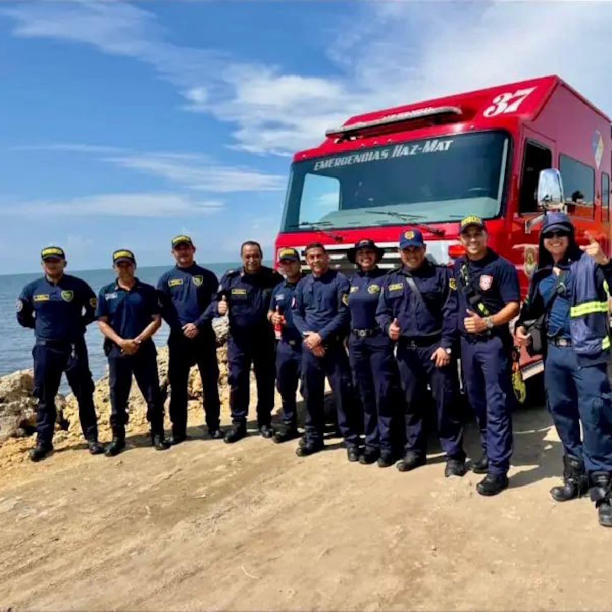 Anuncian inversión de $7.000 millones para fortalecer Bomberos de Barranquilla