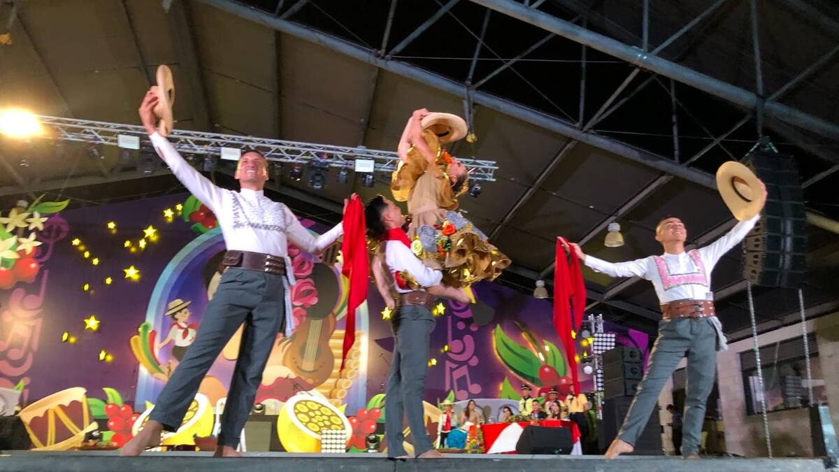 Candidatas a señorita Neiva mostraron lo mejor de su reportorio cultural