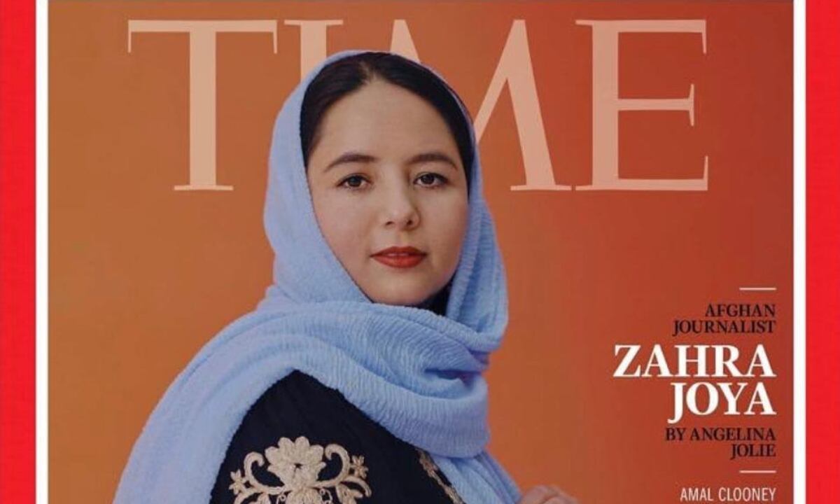 “Tengo colegas que están trabajando en la clandestinidad”: Zahra Joya, periodista afgana refugiada. Foto: crédito portada de la Revista Time.