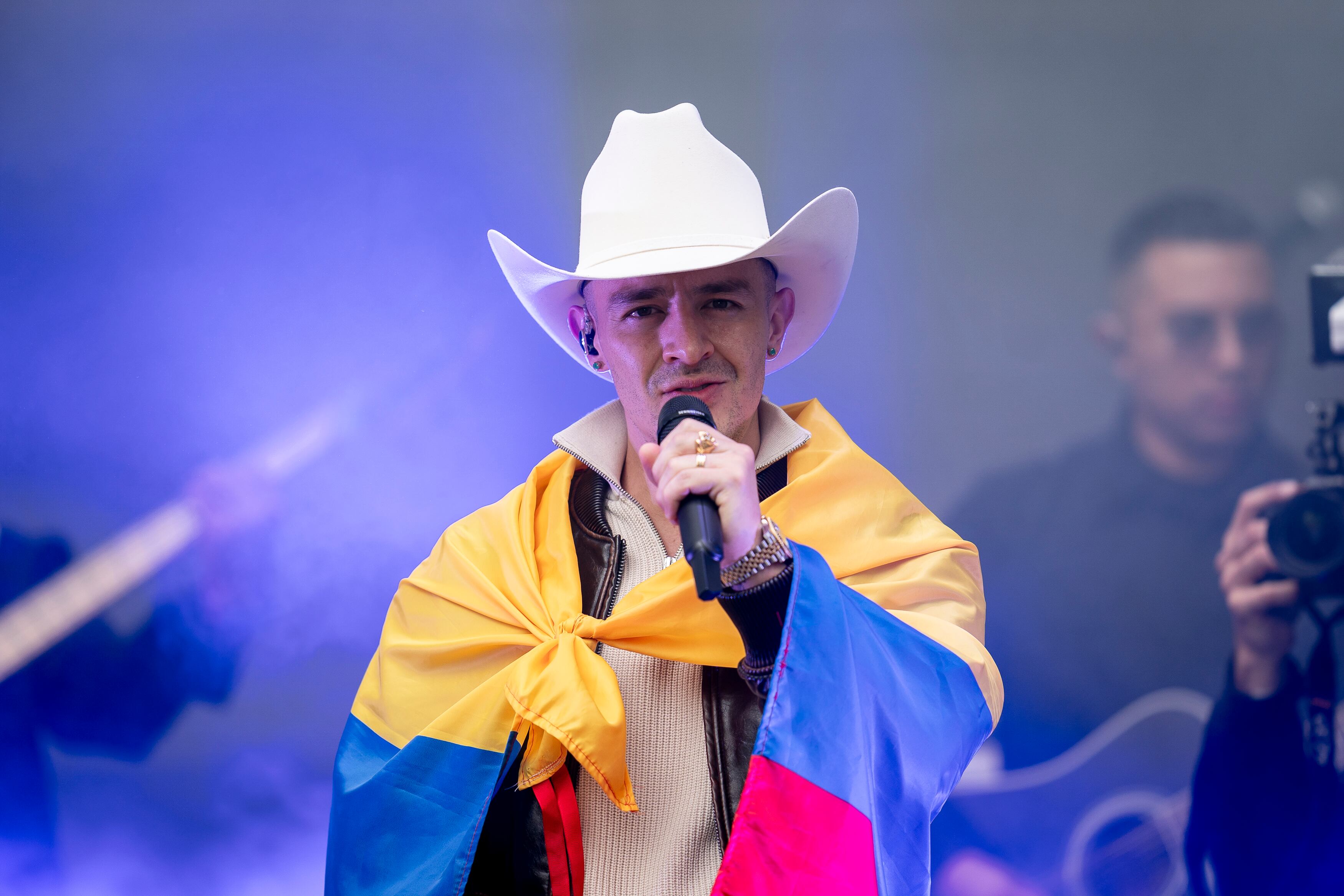 MADRID, SPAIN - OCTOBER 06: Singer Luis Alfonso during a concert for the Dia de la Hispanidad, at Puerta de Alcala, on October 6, 2024, in Madrid, Spain. Turizo, Latin Grammy nominee for 'El Merengue' and winner of three Latin Billboard awards for 'La Bachata', picks up the baton from Camilo and Carlos Vives who already performed on the same stage during 2022 and 2023, respectively. (Photo By A. Perez Meca/Europa Press via Getty Images)