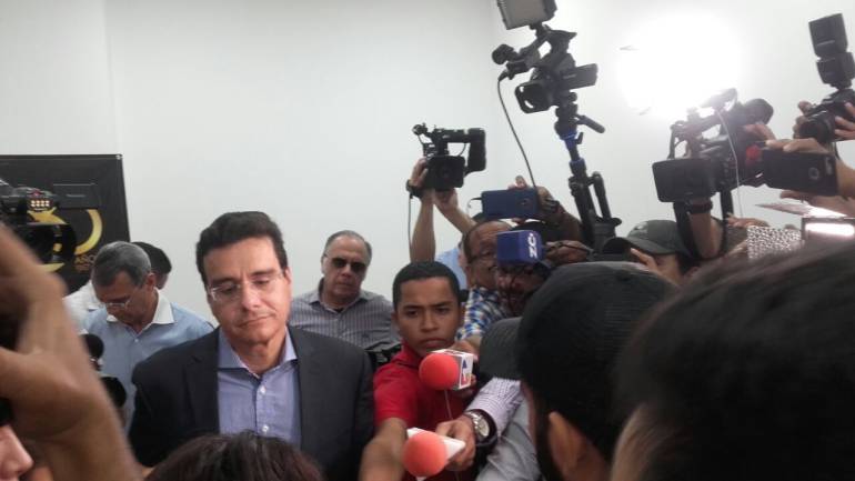 Rector de la Uniatónoma, Ramsés Vargas.