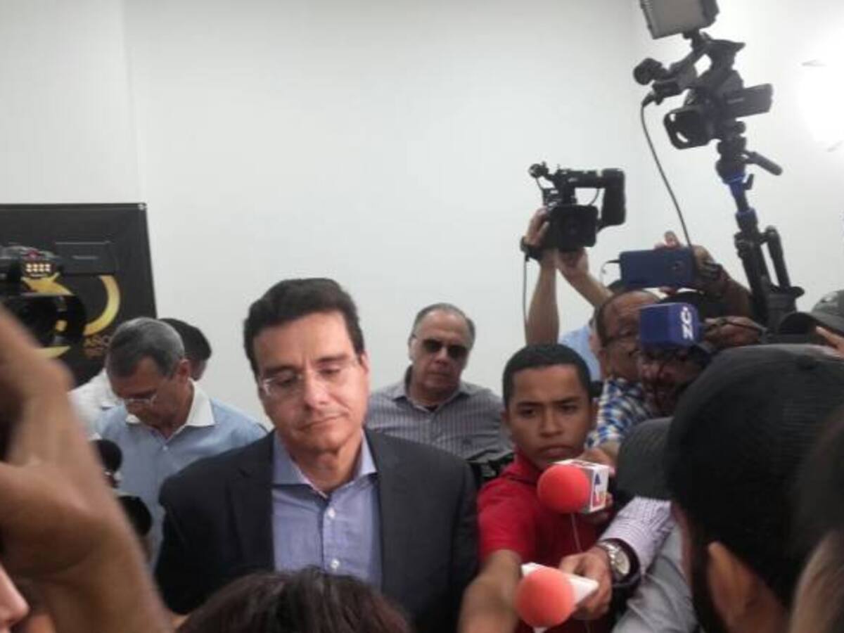 Renuncian más profesores de la Uniautónoma por falta de salarios