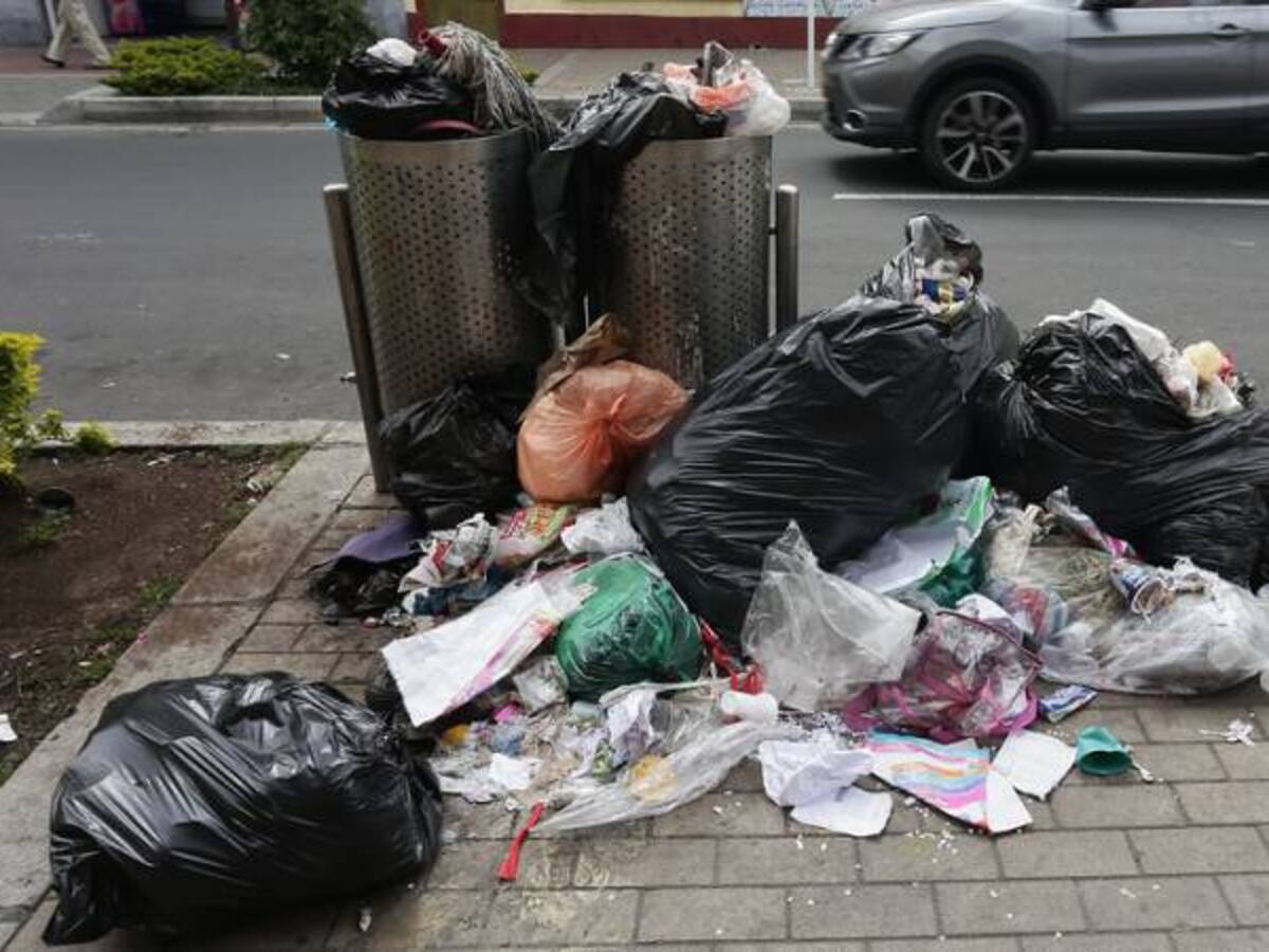 Operadores recogen 9.000 toneladas de desechos mixtos en Bogotá