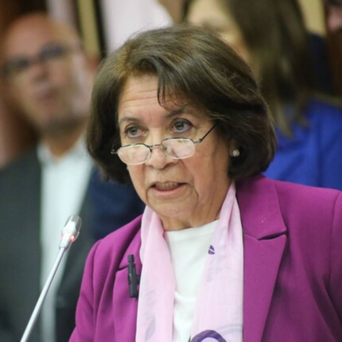 Aída Avella se anticipó al recorte salarial y renunció a su prima: hay críticas