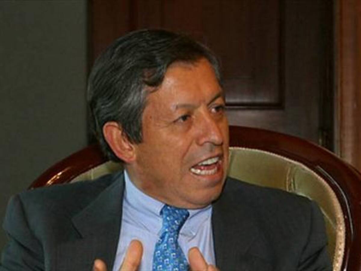 ​El único congresista conservador por Bogotá respalda a Santos