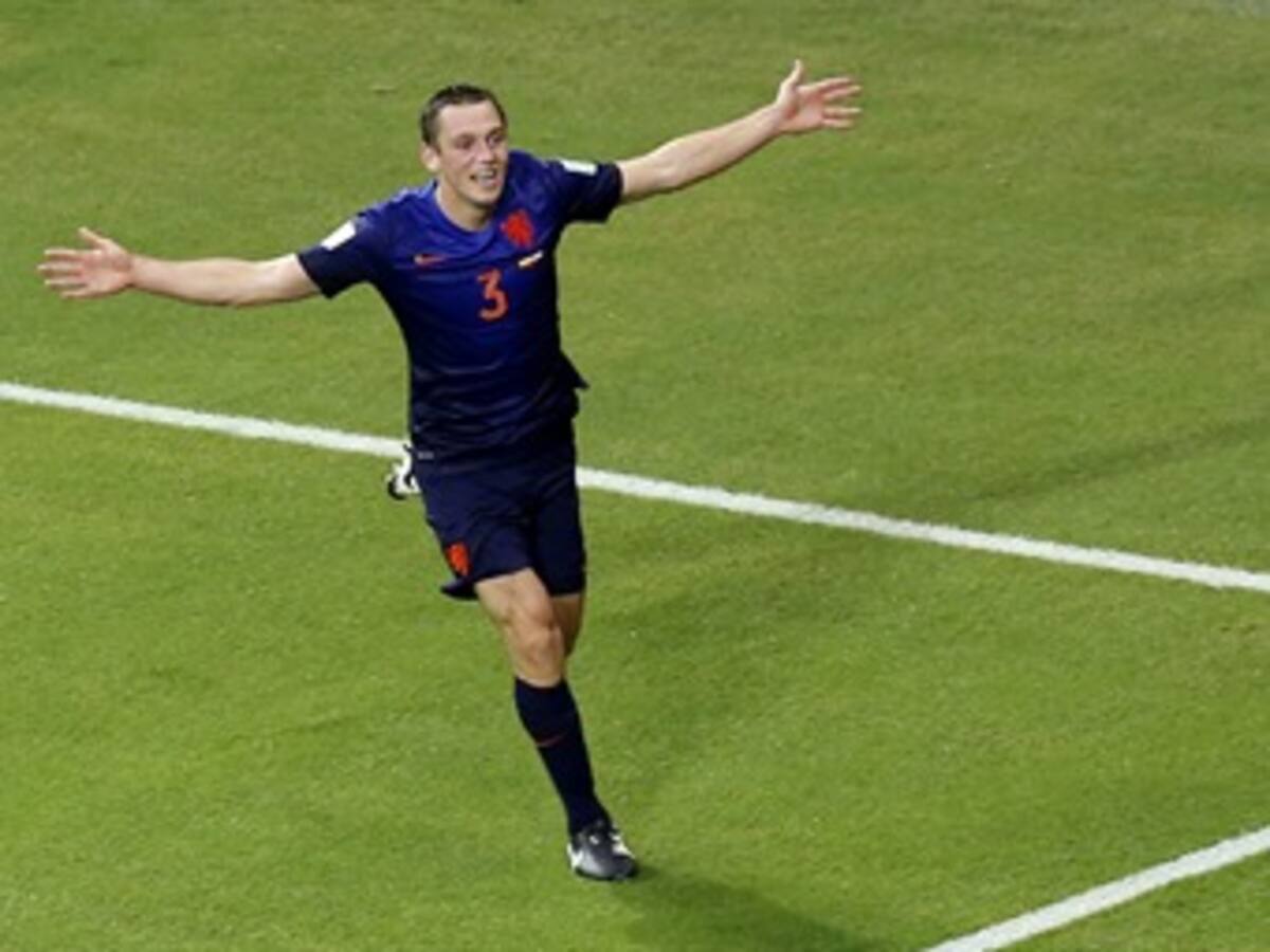 De Vrij marca el tercer gol de Holanda