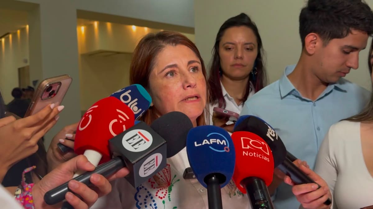 Defensora pide al presidente Petro abstenerse de emitir declaraciones que favorezcan a un candidato