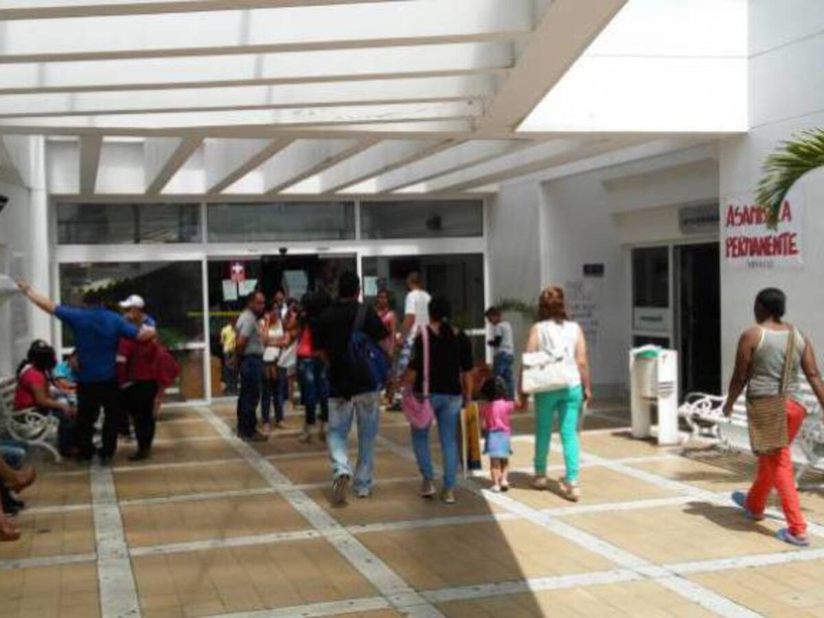 Ordenan cierre de la clínica Esimed que atiende a usuarios de Medimás