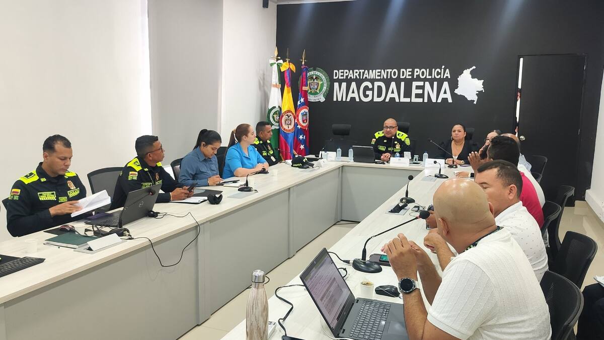 CORONEL JAVIER DUARTE, COMANDANTE POLICÍA MAGDALENA